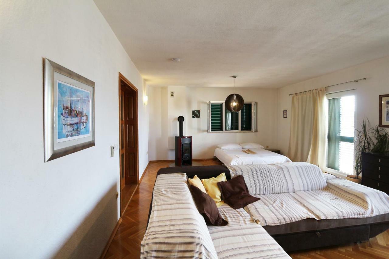 House Lipo Hotell Makarska Exteriör bild