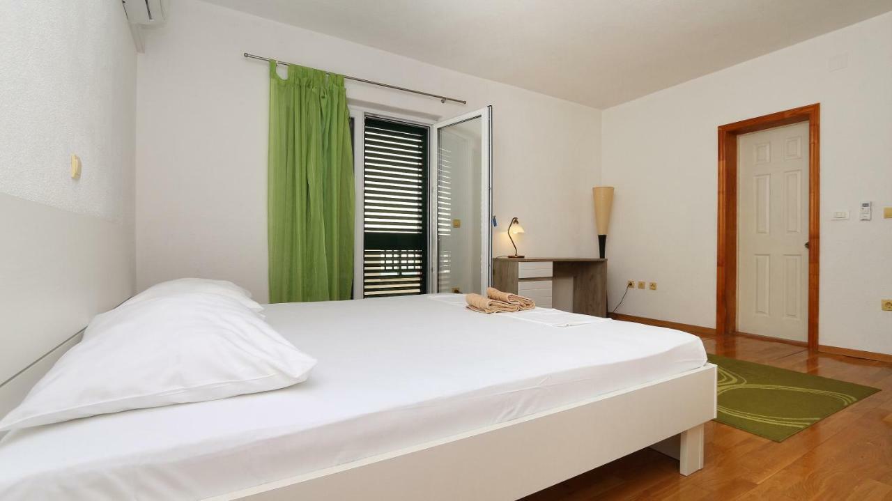 House Lipo Hotell Makarska Exteriör bild